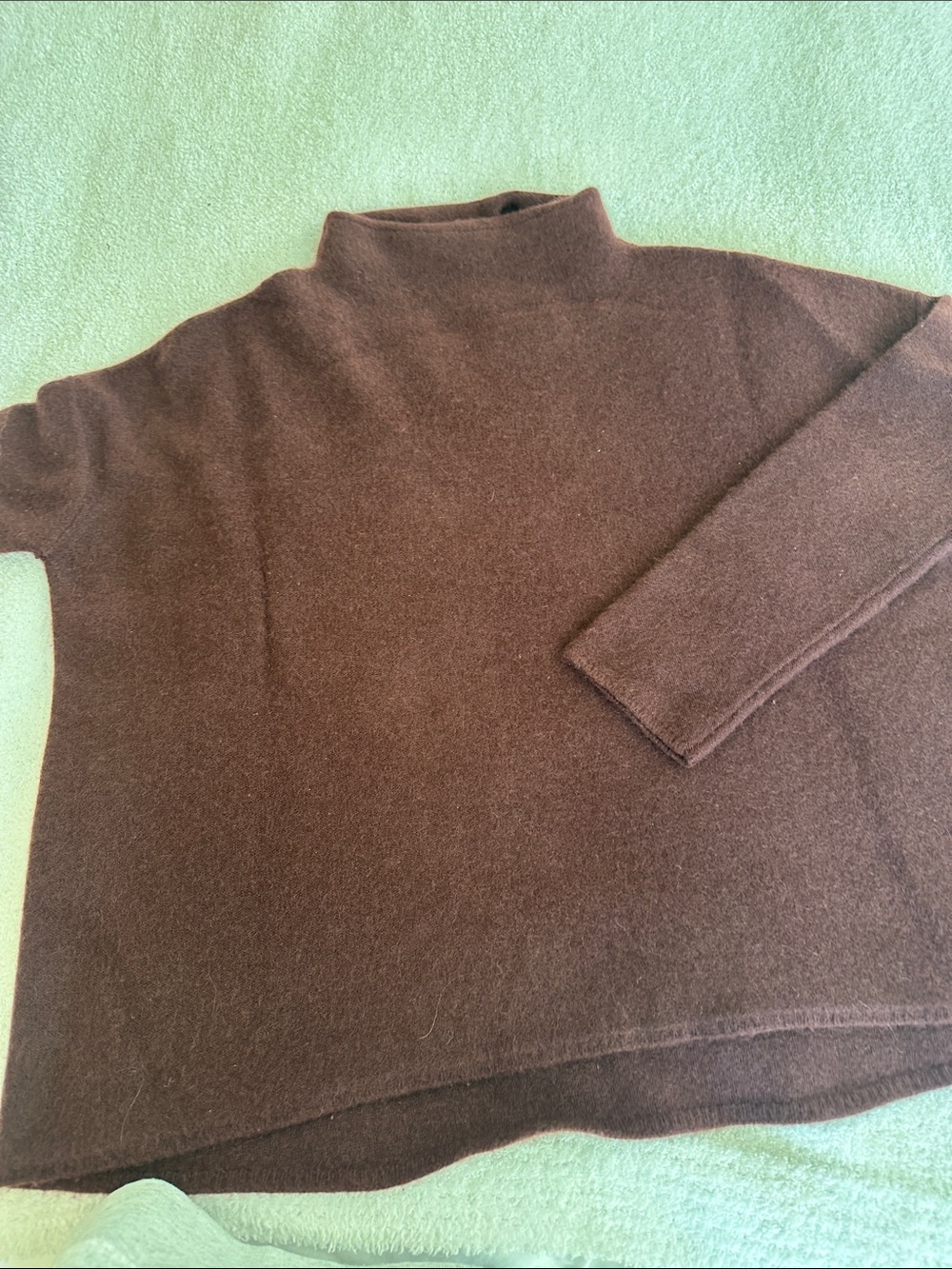 Vince Cashmere Mock Neck Sweater Size M - Picture 2 of 3